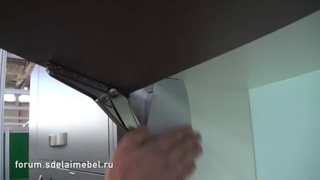 кухни" VLAKO" подъемные механизмы FREE flap от KESSEBOHMER Германия смотреть онлайн