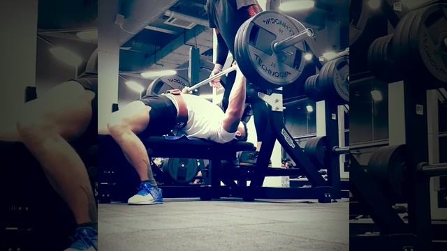 140×1 Жим лёжа при сколиозе смотреть онлайн