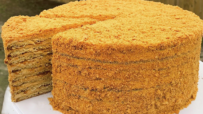 САМЫЙ ВКУСНЫЙ Торт МЕДОВИК! ?По семейному рецепту пеку с 10 лет этот торт. ТОРТ из ДЕТСТВА. смотреть онлайн