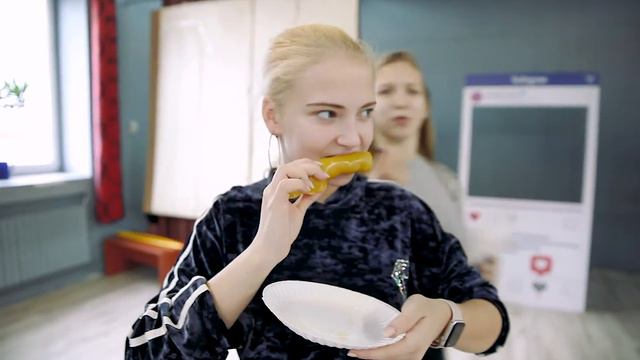 Сыворотка правды. Проиграл - съешь гадость. Сладкий или Гадкий. Выпуск 2 смотреть онлайн