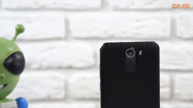 Распаковка смартфона Vertex Impress Frost / Unboxing Vertex Impress Frost смотреть онлайн