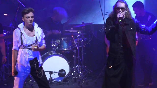 Ярослав Баярунас и Евгений Шварц "Феллини" ("Сплин") - Концерт "Все во имя..." 09.10.22 смотреть онлайн