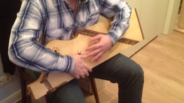 Гусли. Играет Артемий Воробьев. смотреть онлайн