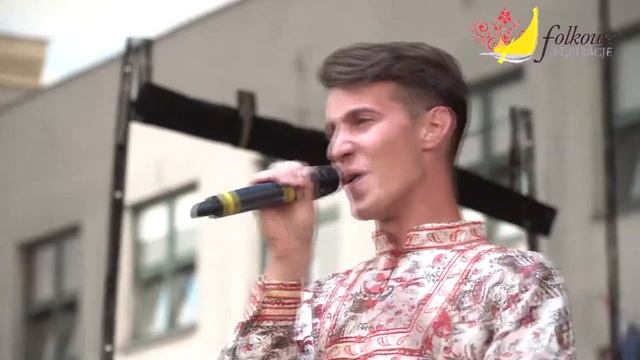 Станислав Клян и ансамбль "Сюрприз" – УЛИЦА смотреть онлайн