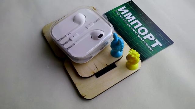 Наушники Apple EarPods для iPhone 5,5S, 5С,6 смотреть онлайн