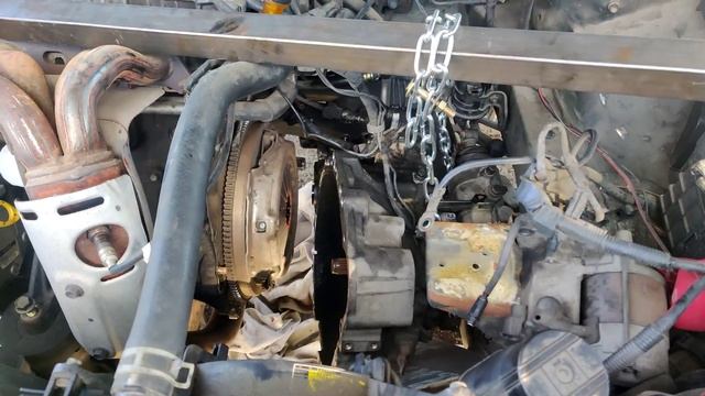 Shortcut for 4th Gen Toyota Camry 2.2l 5S-FE Clutch replacement смотреть онлайн