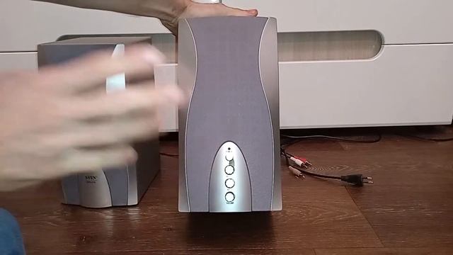 Видео обзор активных колонок 2.0 Sven sps-678 смотреть онлайн