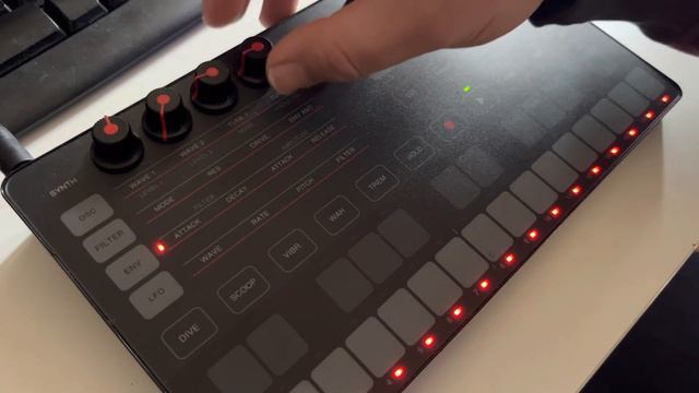 UNO Synth Short Jam DEFEKT geht aus 😂😂😂Egal смотреть онлайн