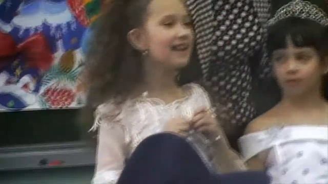 9А поздравление первому учителю смотреть онлайн