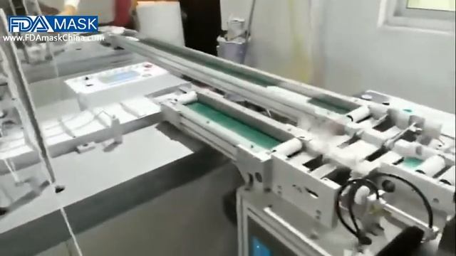 Машина для изготовления медицинских масок из нетканого материала с 2 наборами лин смотреть онлайн