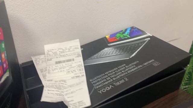 Купить планшет Lenovo Yoga Tablet 2-1051L смотреть онлайн