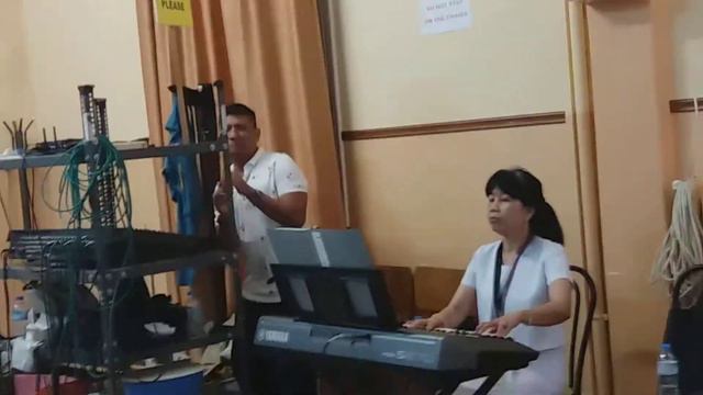 Espesyal смотреть онлайн