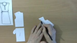 Платье прямое с кулиской.