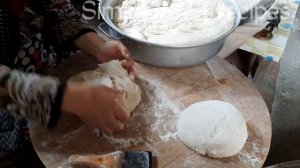 ?Ləzgi çörəyi?Свекровь испекла лезгинский хлеб?Хиран фу.#жизнь в деревне#village life#kend heyati