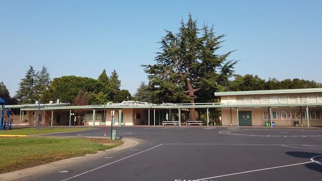 California Walk: Palo Alto Residence: Binaural Recording