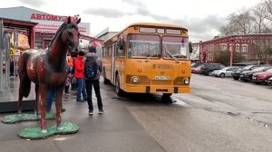 Звон бутылок ЛиАЗ-677М