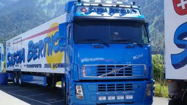 18. International Trucker And Country Festival 2011 - Les camions Part 1/3 смотреть онлайн