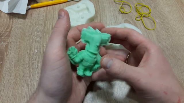 Как слепить фиксика Папуса из мастики Fixies Papus made of marzipan смотреть онлайн