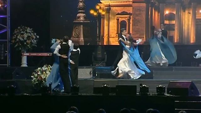 Иоган Штраус. "Сказки Венского леса". Вальс. Танцевальный коллектив "Юность Петербурга". смотреть онлайн