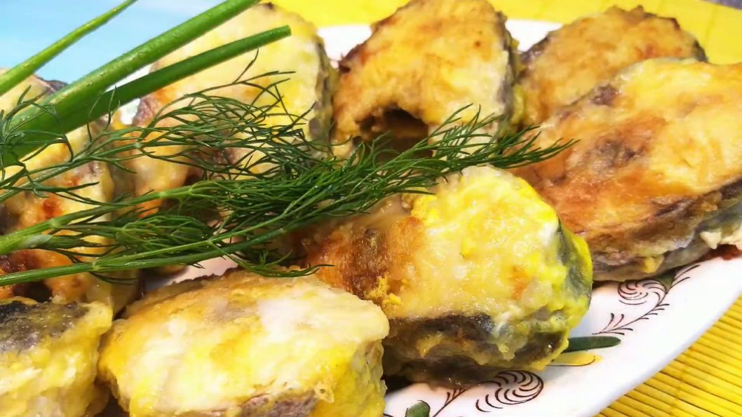 Повар с кошкой