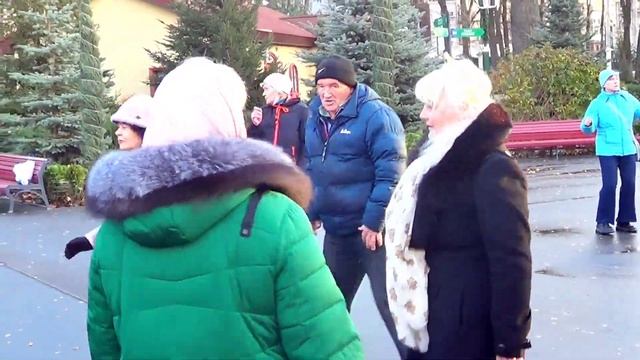 Поле полюшко Танцы в парке Горького Харьков Ноябрь 2021 смотреть онлайн