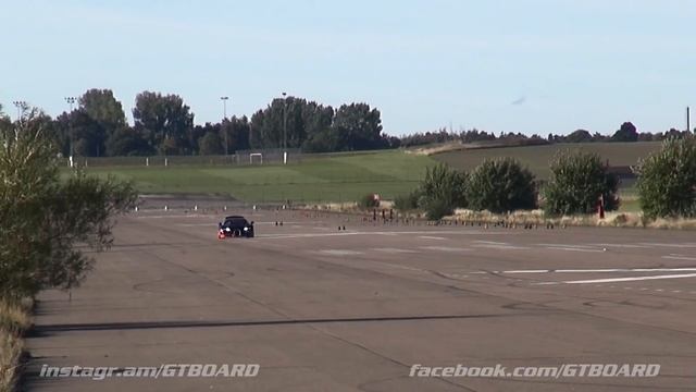 2,6 s 0-100 km/h LAUNCH Bugatti Veyron 16.4 Grand Sport Vitesse + REALLY VERSATILE! смотреть онлайн