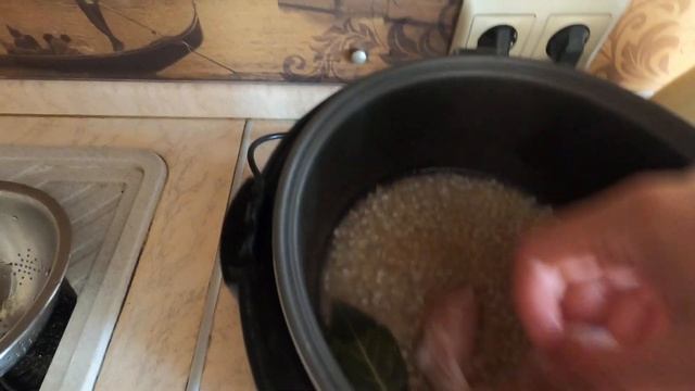 Гречка с курицей и овощами. смотреть онлайн