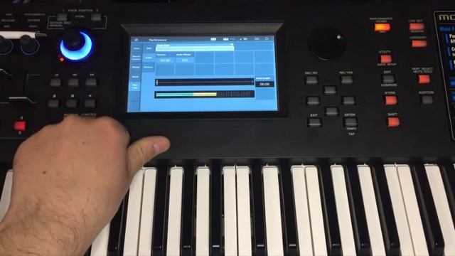 Загрузка WAV файла в Yamaha MODX/Montage смотреть онлайн