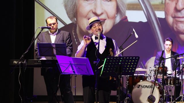 Grand Positive - «Спасибо вам, люди!» (сл. М.Танич, муз. Э.Колмановский) смотреть онлайн