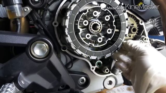 Ducati monster 796 clutch plates change out. смотреть онлайн