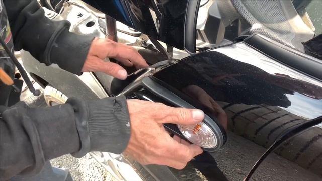 MINI Bitz How To - R56 Side Scuttle Removal