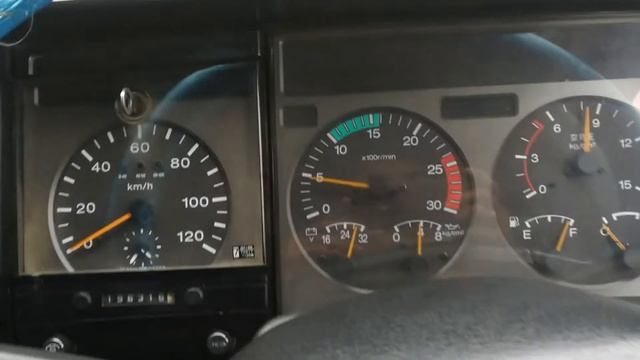 Nissan Diesel V10 Sound