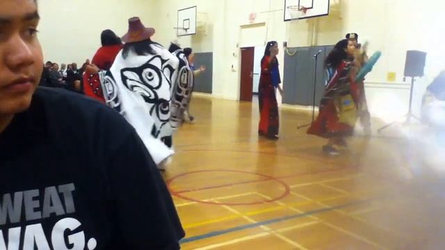 Git Hayetsk Dancing the Box Drum Exit смотреть онлайн