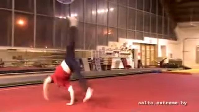 Колесо + сальто боком арабское сальто Www.salto.extreme.by