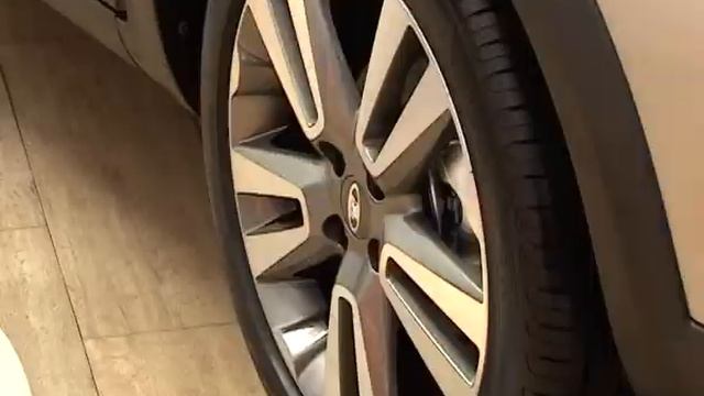 Презентация LADA Vesta SW Cross в Шарье смотреть онлайн