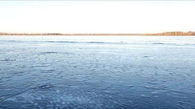 Зимняя подледная рыбалка Клюют Окуньки река Волга Чувашия 12 -13 12 2019 смотреть онлайн