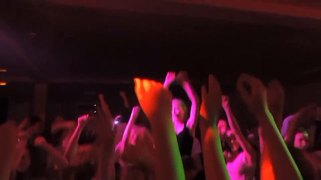 Кавер-бэнд "Форсаж"г. Новосибирск. солистка Екатерина Чиненова "Попурри" Блик Сочи 2016.г смотреть онлайн