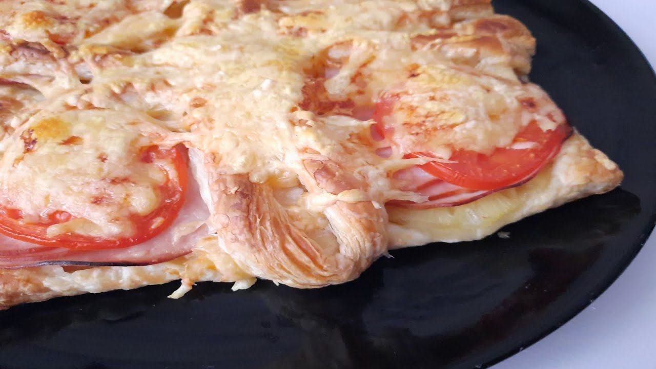 Вкусный ЭКСПРЕСС ЗАВТРАК или ПЕРЕКУС из готового слоеного теста. смотреть онлайн