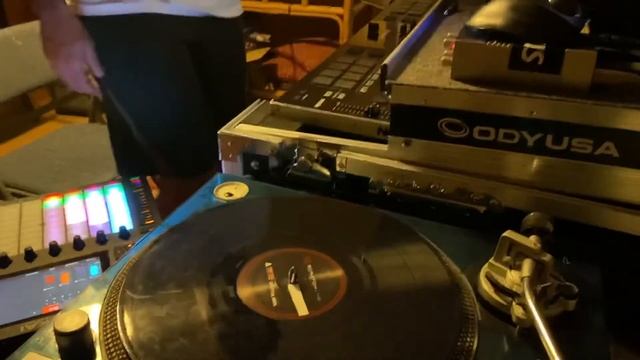Practice with the Akai Force and TC Helicon Voicelive Touch 2 смотреть онлайн