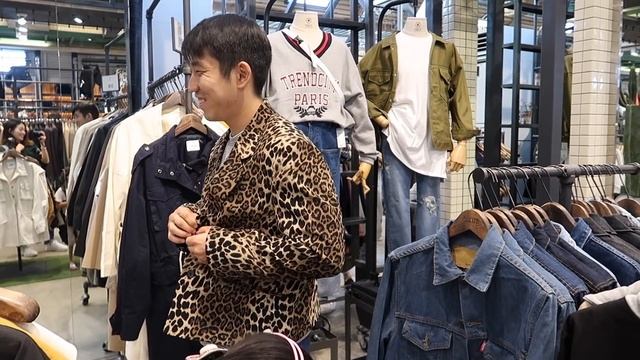 КОРЕЙСКИЕ ТРЕНДЫ ОСЕНИ 2018/ ШОПИНГ В КОРЕЕ смотреть онлайн