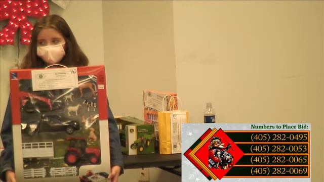 Watch: Kiwanis Christmas TV Auction смотреть онлайн
