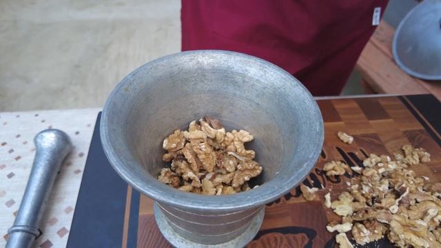 Говяжье СЕРДЦЕ ПО-ГРУЗИНСКИ. ТЖВЖИК в казане на костре. КАУРМА в домашних условиях. СЕРДЦЕ ОРЕХИ ЛУ смотреть онлайн