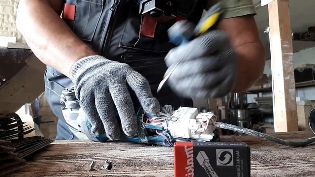 замена графитовых щеток в болгарке makita своими руками смотреть онлайн