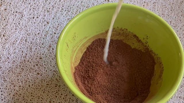 КАК ПРИГОТОВИТЬ КАКАО БЕЗ КОМОЧКОВ. смотреть онлайн