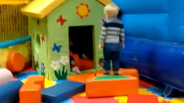 Играем, детская игровая комната, смотреть онлайн