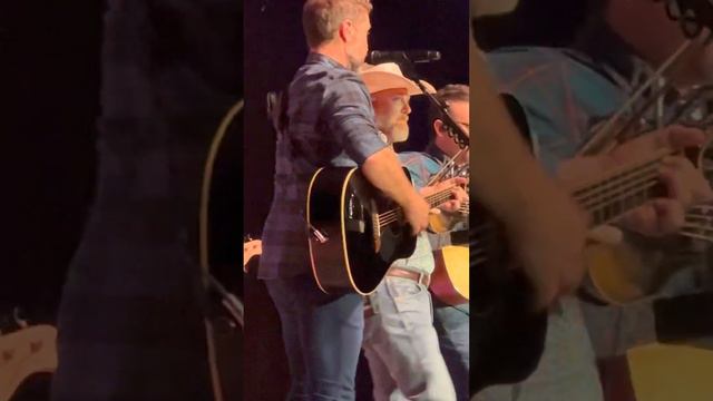 Josh Turner “ Why Don’t We Just Dance “ ( LIVE 5~13~23 ) смотреть онлайн