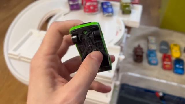 Disney Pixar Cars Fall in Water: Lightning McQueen, Chick Hicks, Sally, Doc Hudson, Francesco смотреть онлайн