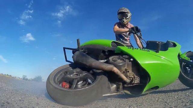 Крутой отжег на скутере Априлия SR 100сс  (не FZM)