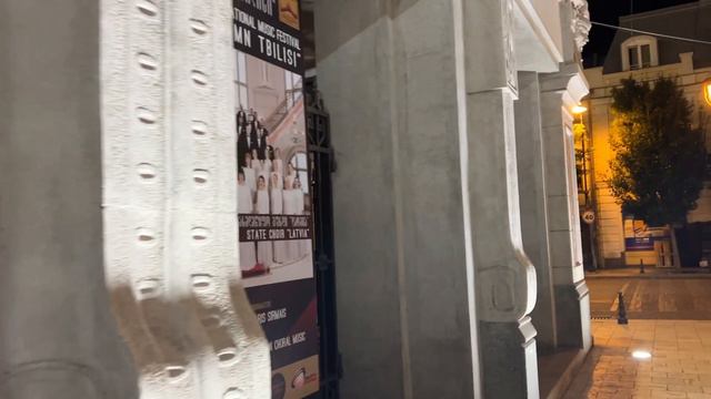 Тбилиси. Раннее утро на проспекте Давида Строителя. Плехановская и ее культурное наследие. смотреть онлайн