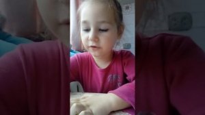 Даша читает стихотворение А. Н. Плещеева